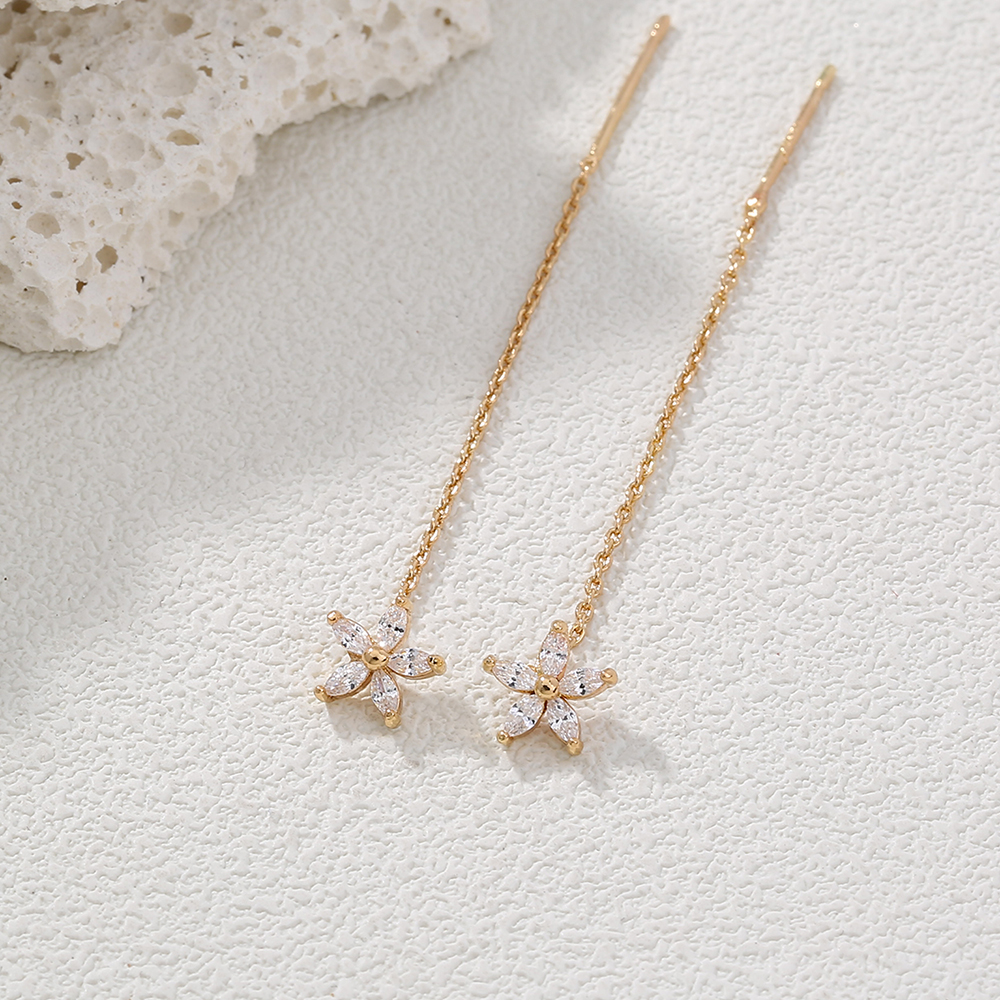 Opal | Sierlijke Zilveren Pull-Trough Oorbellen