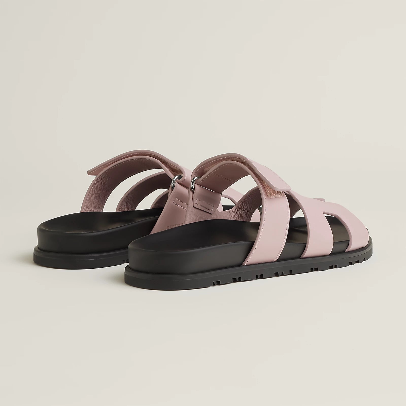 Sanne – Vegan leren slippers met verstelbare band