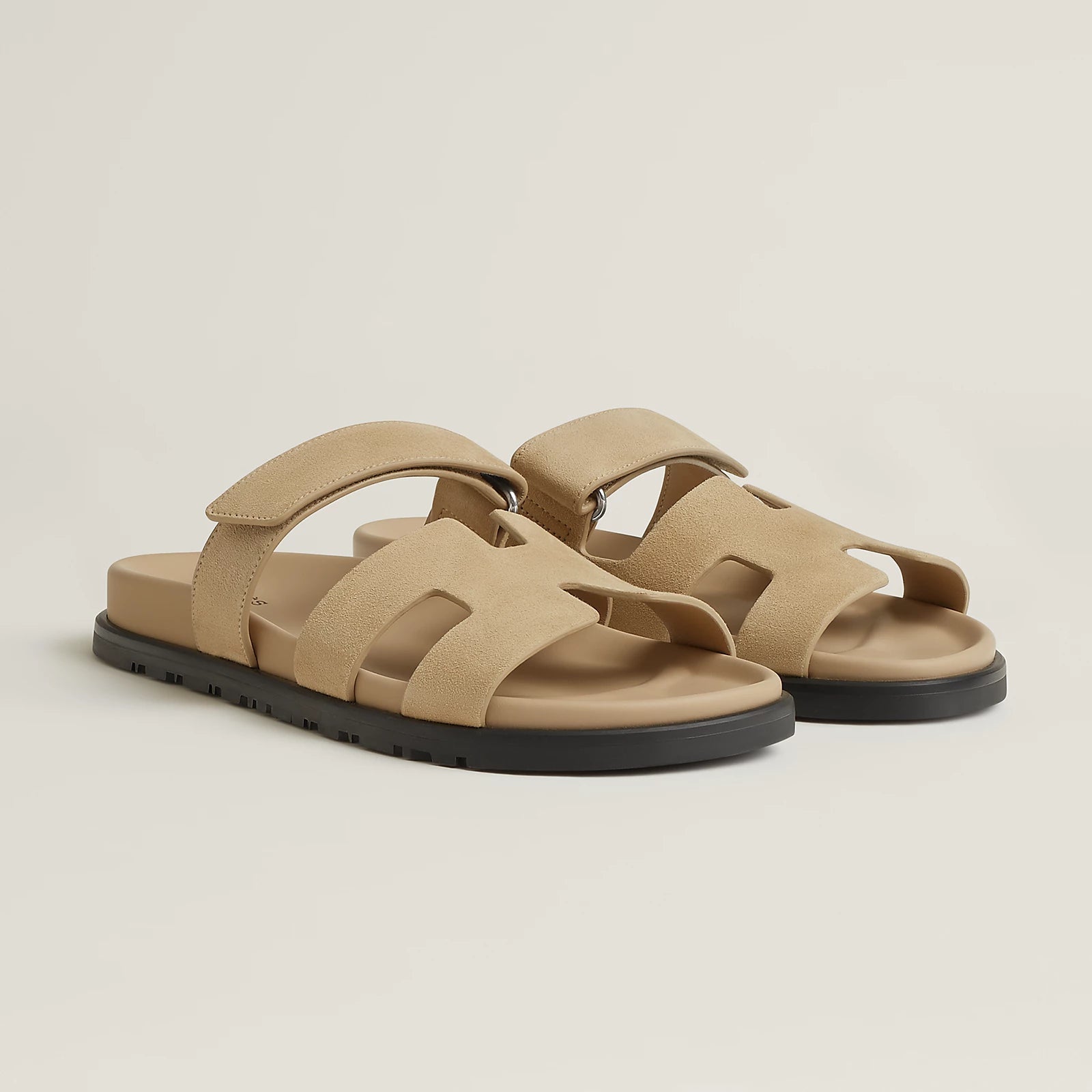 Sanne – Vegan leren slippers met verstelbare band