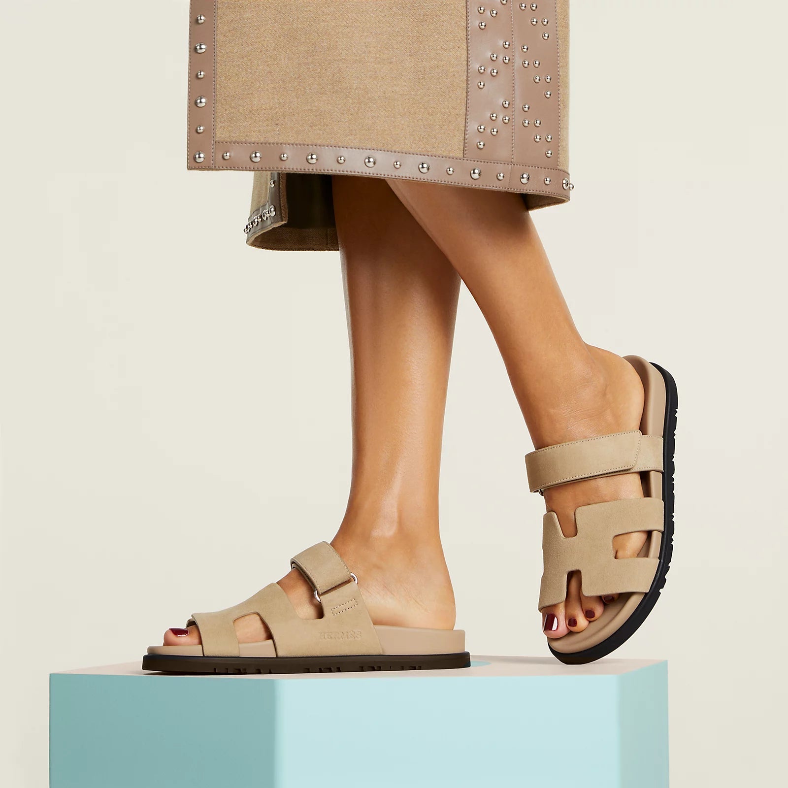 Sanne – Vegan leren slippers met verstelbare band