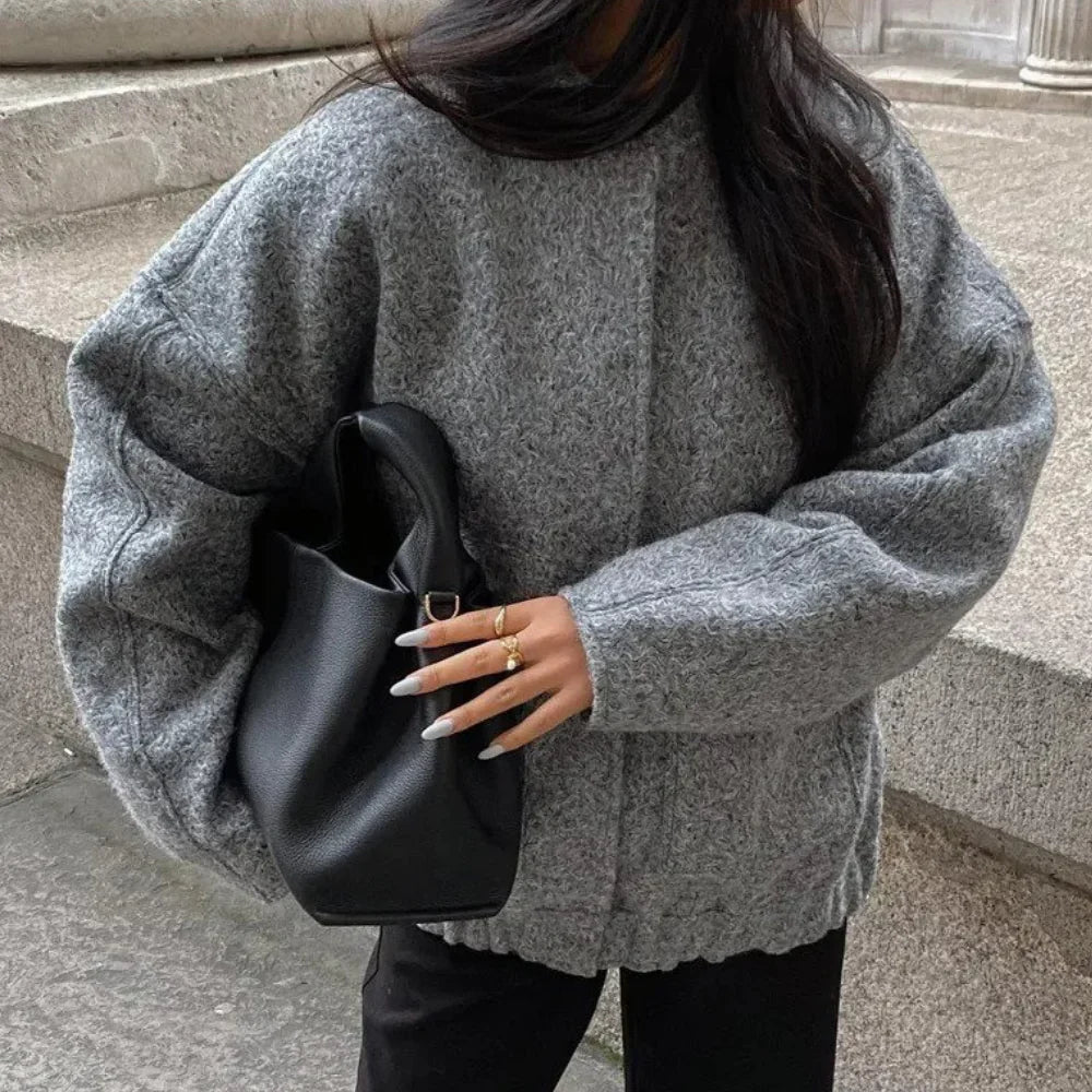 Velora – Oversized Bomber Jacket