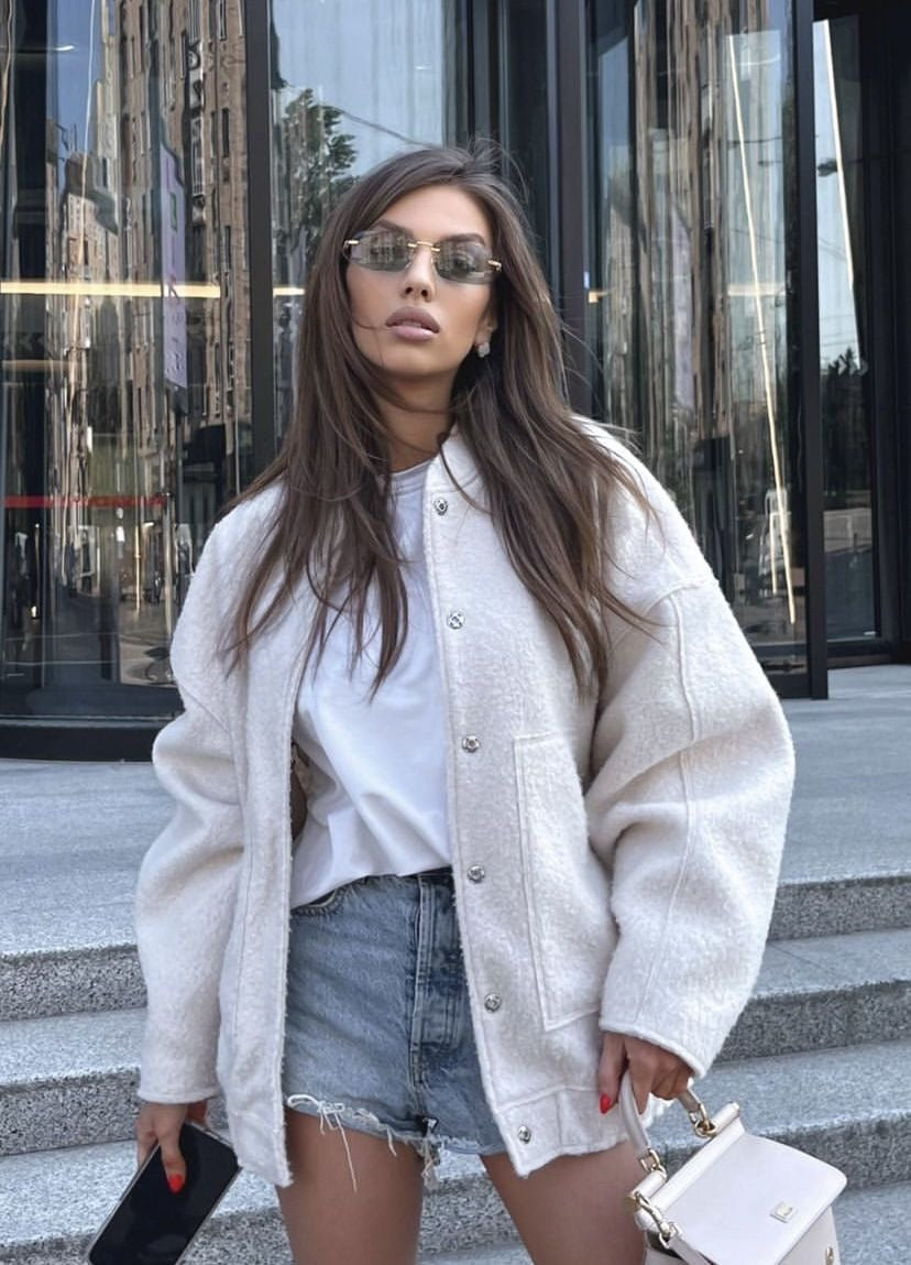 Velora – Oversized Bomber Jacket