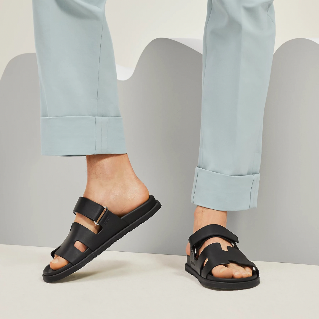 Sanne – Vegan leren slippers met verstelbare band