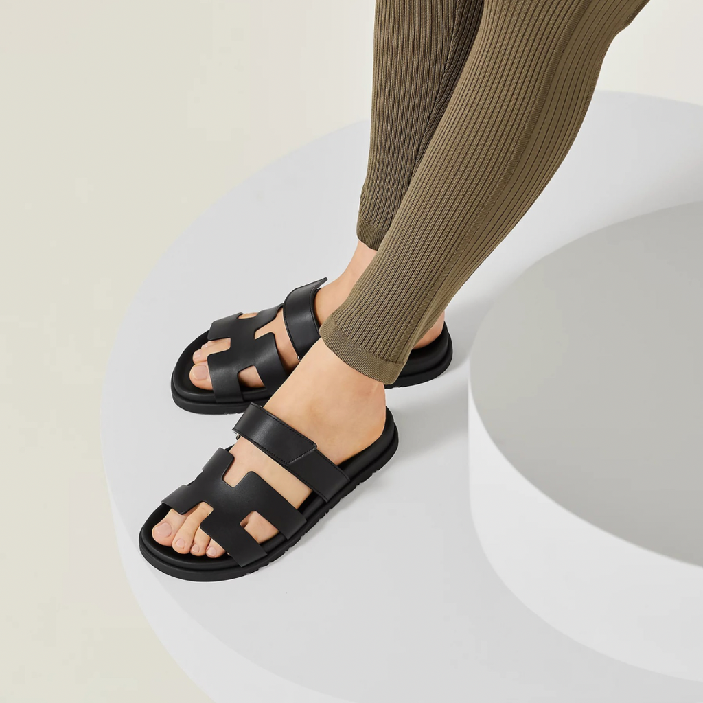 Sanne – Vegan leren slippers met verstelbare band