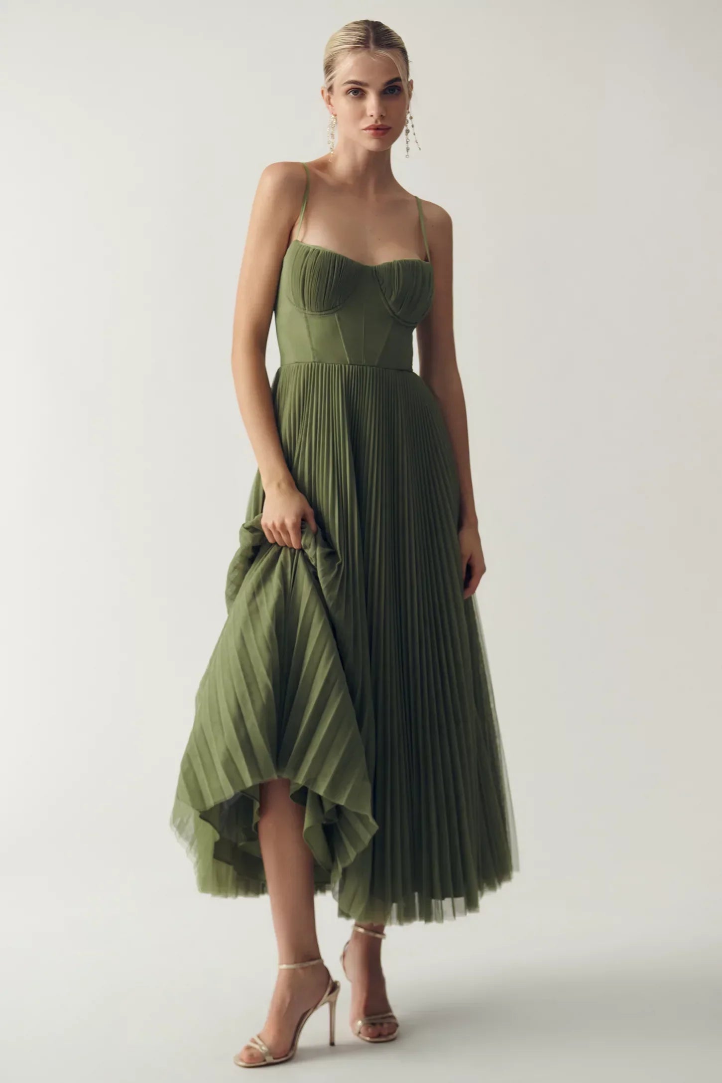 Aveline – Elegante Openback Jurk met Hartvormige Halslijn